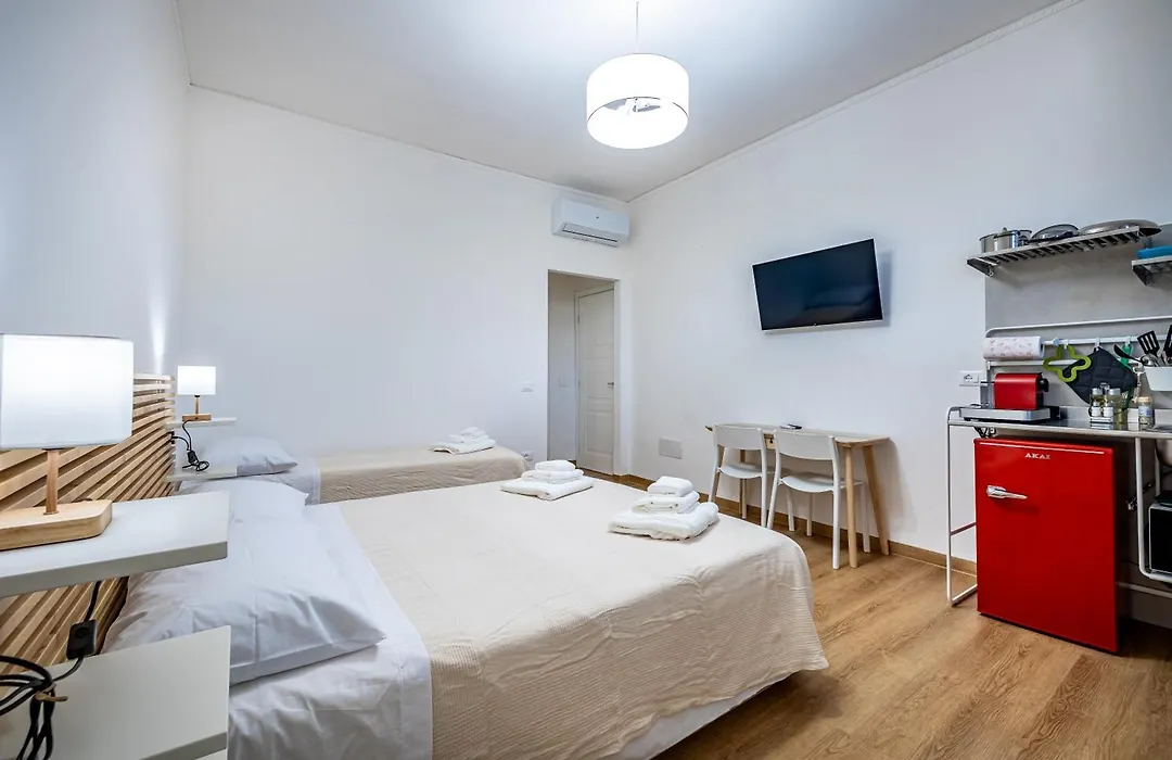 Florence Smart Rooms-1